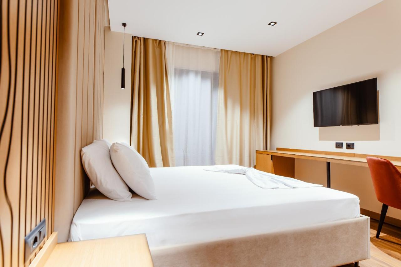 Valza Boutique Hotel Влёра Экстерьер фото