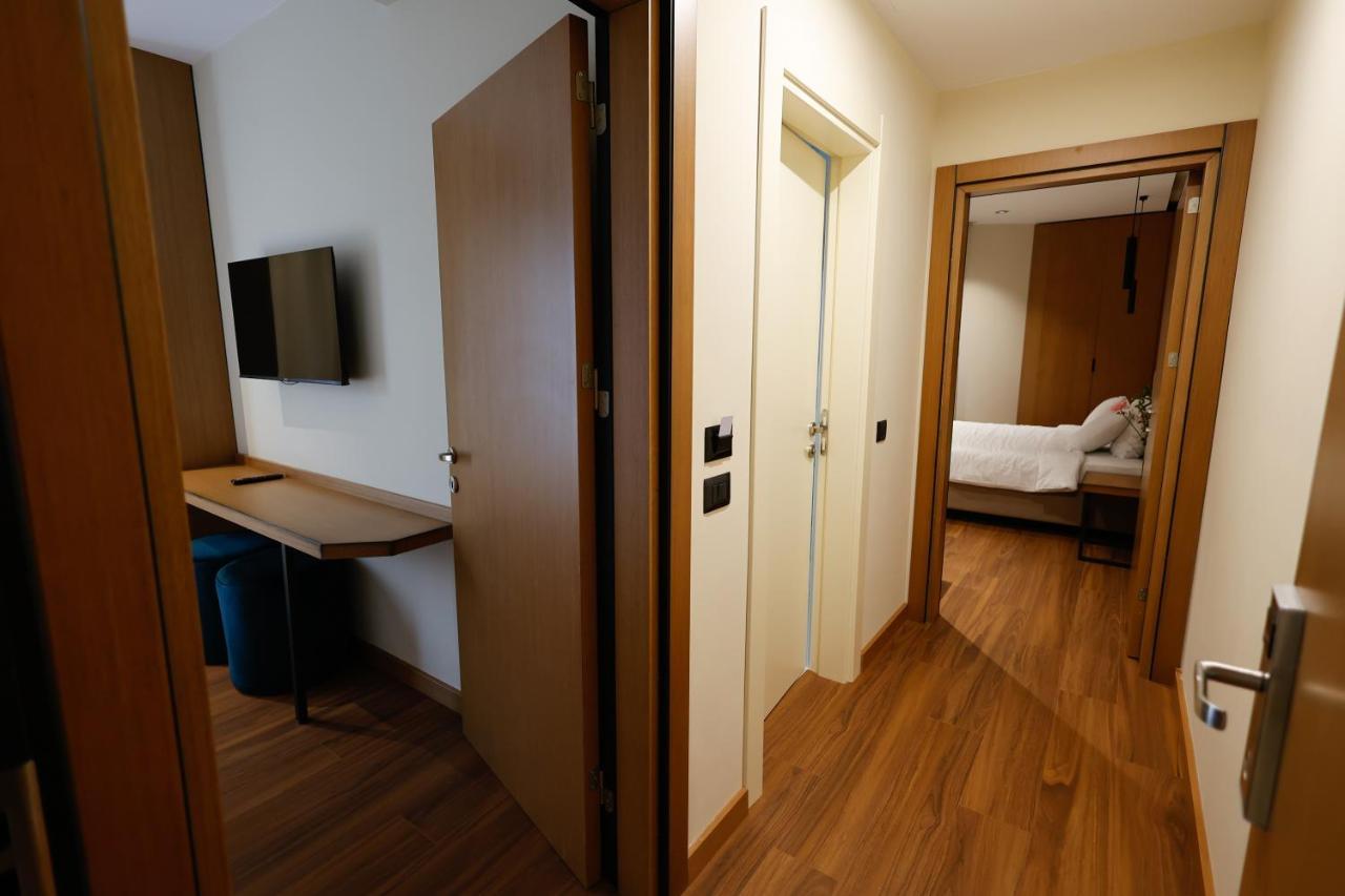 Valza Boutique Hotel Влёра Экстерьер фото