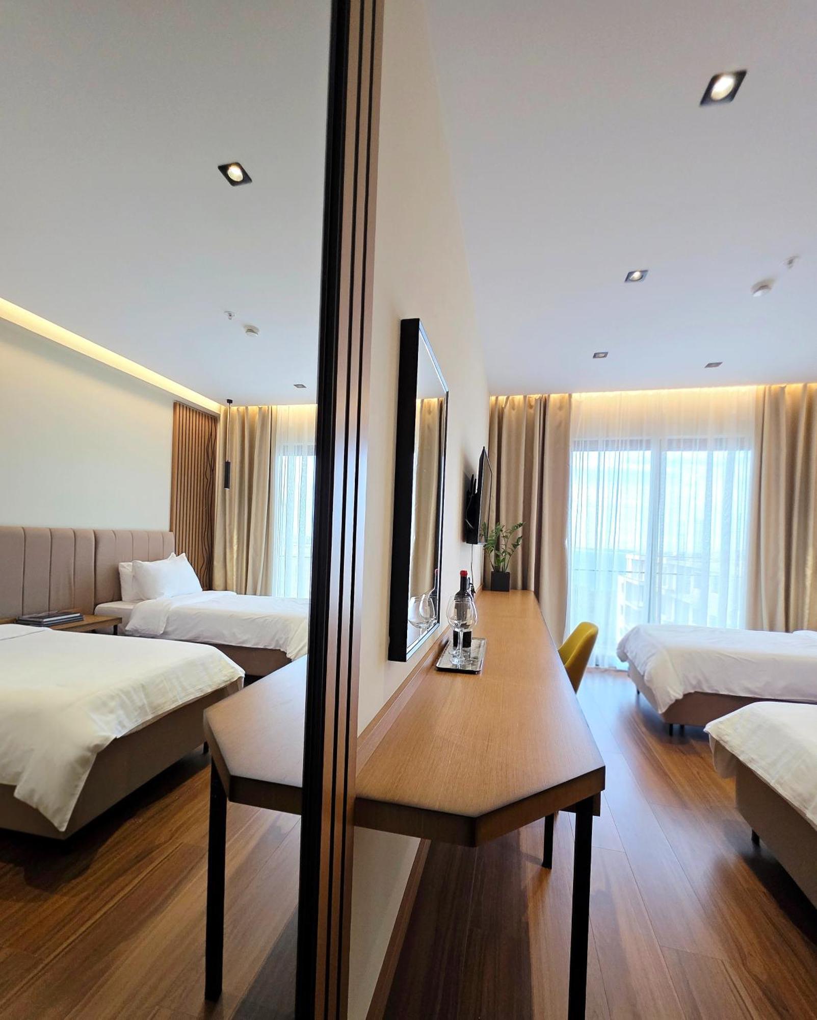 Valza Boutique Hotel Влёра Экстерьер фото